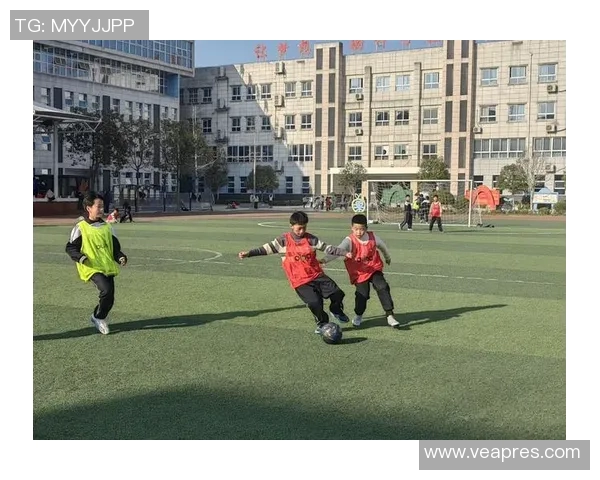 大学足球操的魅力与技巧探索助力大学生身心健康发展